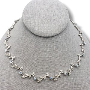 Silver Tone Leaf Vine Link Blue Rhinestone Collar Necklace Nice 18KTCH MCM Retro